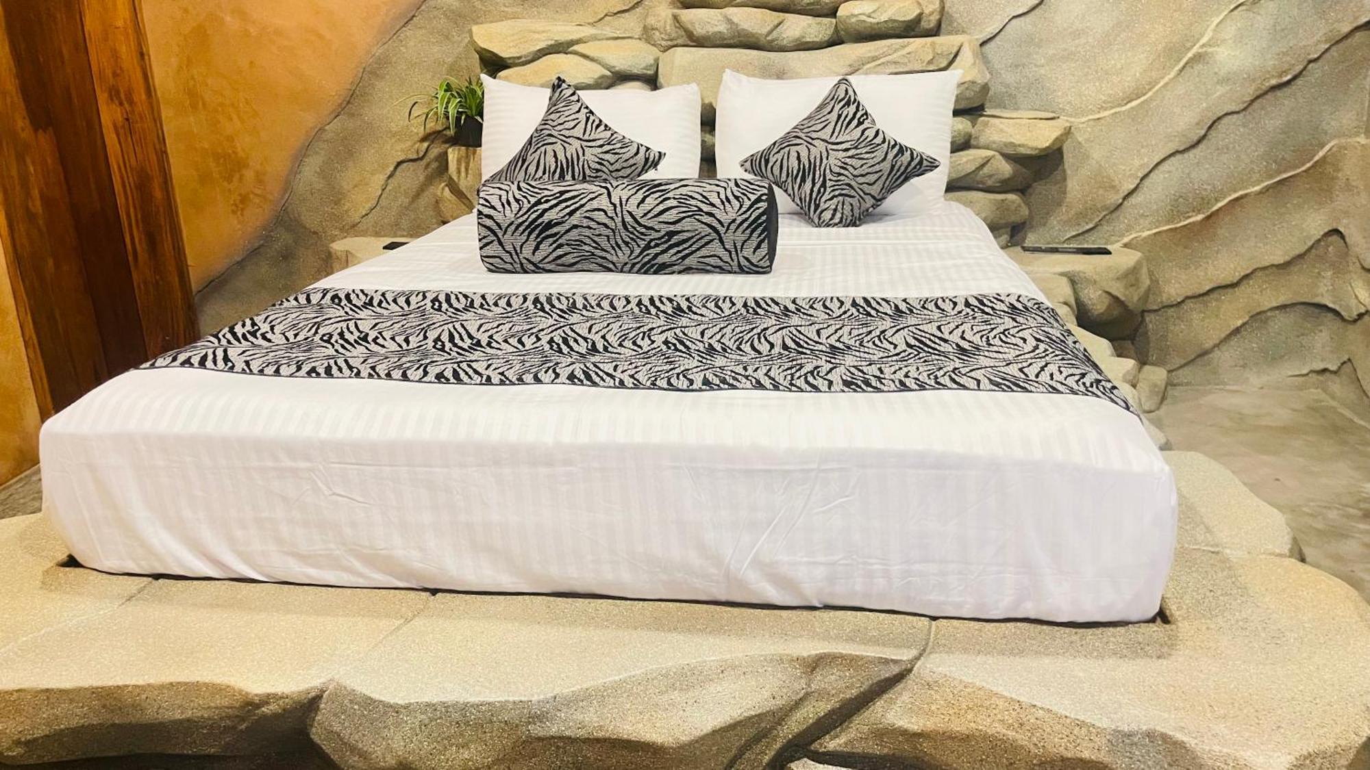 Shan Home Stay 锡吉里亚 外观 照片